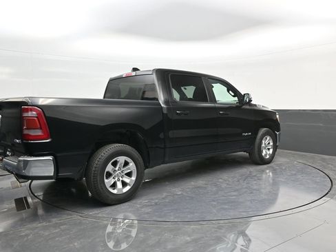 Used 2024 RAM 1500 Laramie AWD/4WD image 7