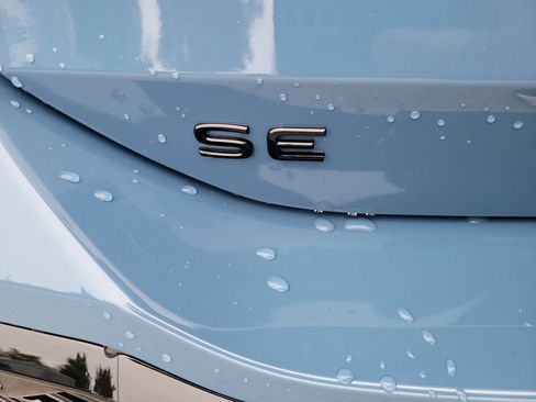 New 2026 Volkswagen Tiguan SE R-Line image 14