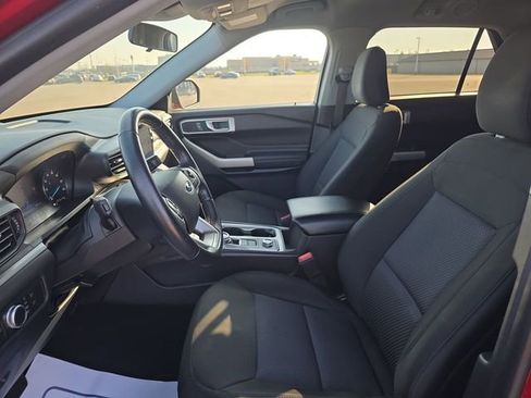 Used 2022 Ford Explorer XLT AWD/4WD image 18
