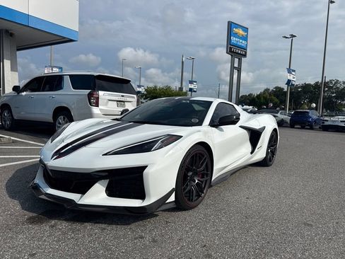 Used 2025 Chevrolet Corvette Z06 w/ Z07 Performance Package RWD image 1