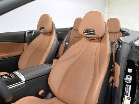 Used 2024 Mercedes-Benz CLE 450 4MATIC Cabriolet w/ Driver Assistance Package image 20