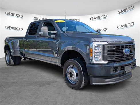 Used 2023 Ford F350 XL image 1