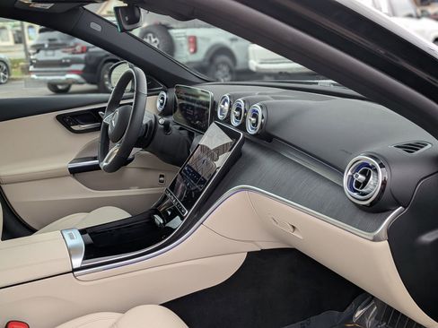 Certified 2025 Mercedes-Benz C 300 4MATIC Sedan image 40