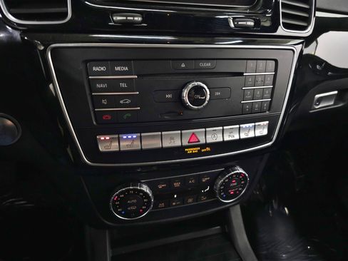 Used 2017 Mercedes-Benz GLS 550 4MATIC image 39