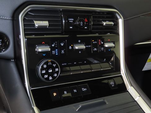 New 2026 Nissan Armada Platinum image 36