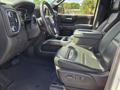 Used 2021 GMC Sierra 1500 Denali w/ Denali Ultimate Package AWD/4WD image 9
