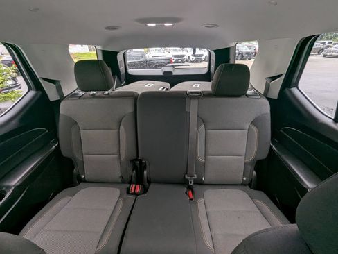 Used 2021 Chevrolet Traverse LT w/ LPO, 'HIT The Road' Package AWD/4WD image 29