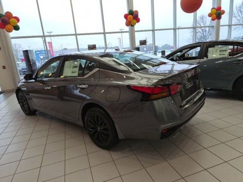 New 2025 Nissan Altima 2.5 SV w/ SV Special Edition Package image 8