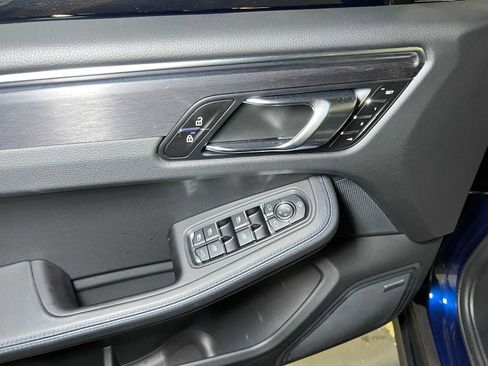 Used 2024 Porsche Macan GTS image 21