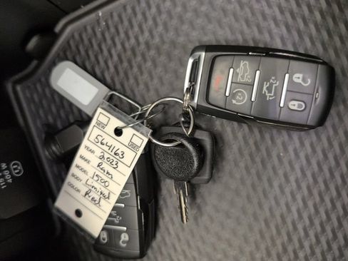 Used 2023 RAM 1500 Limited AWD/4WD image 41
