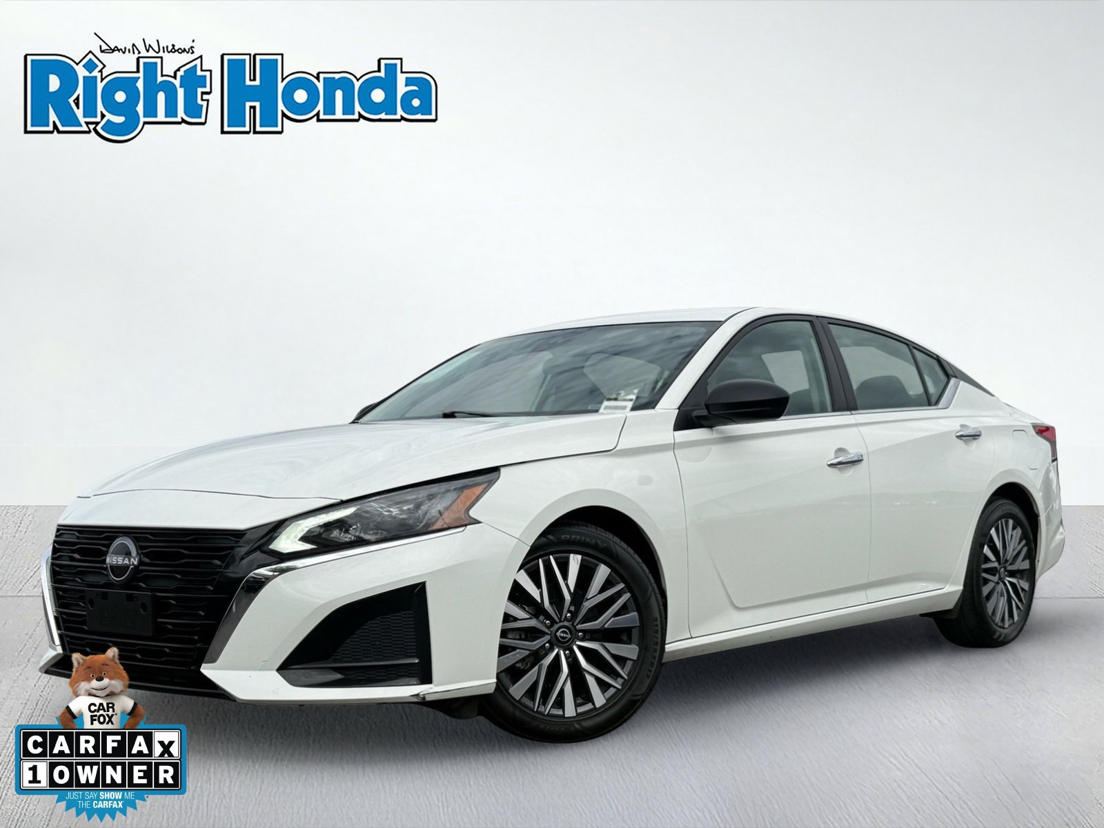 Used 2025 Nissan Altima 2.5 SV FWD image 1