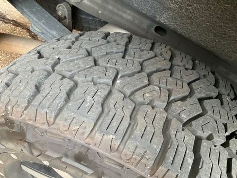 Used 2015 Chevrolet Silverado 1500 LT w/ LT Convenience Package image 13