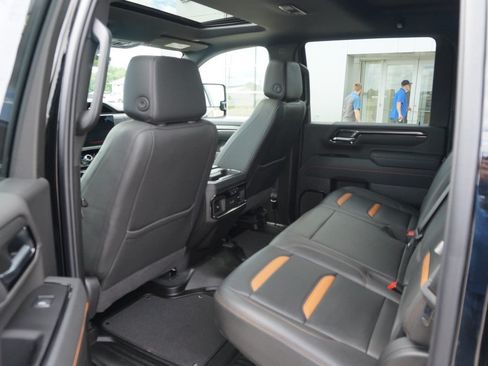 Used 2026 GMC Sierra 3500 AT4 w/ AT4 Premium Plus Package AWD/4WD image 8