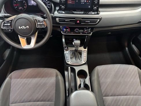 Used 2023 Kia Seltos LX image 19