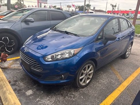 Used 2019 Ford Fiesta SE w/ Equipment Group 201A FWD image 1