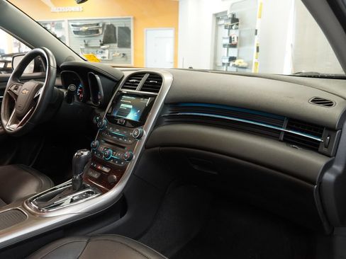 Used 2013 Chevrolet Malibu LTZ FWD image 37
