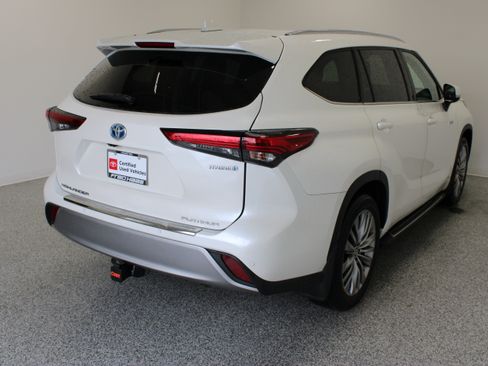Used 2020 Toyota Highlander Platinum AWD/4WD image 7