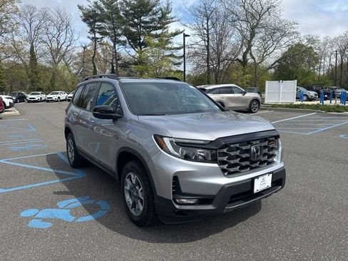 Used 2023 Honda Passport TrailSport image 10