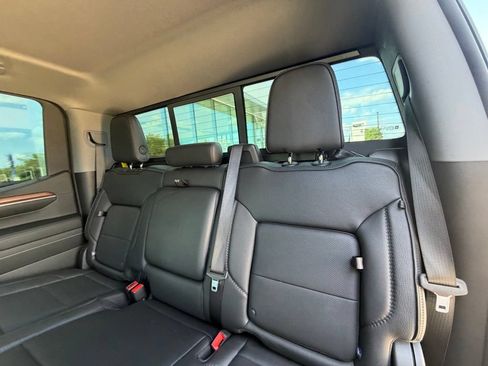 Used 2024 GMC Sierra 1500 Denali w/ Technology Package AWD/4WD image 25