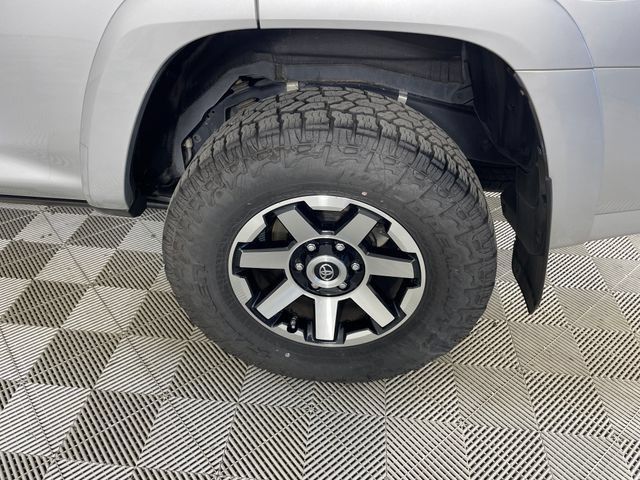 Used 2019 Toyota 4Runner TRD Off-Road AWD/4WD image 22