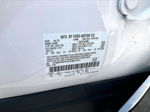 Used 2023 Ford Explorer XLT w/ Equipment Group 202A AWD/4WD image 34