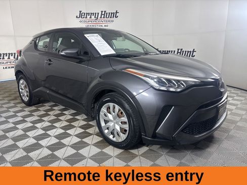 Used 2021 Toyota C-HR LE image 5