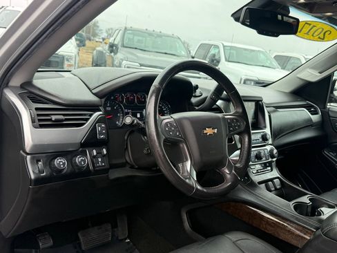 Used 2017 Chevrolet Tahoe LT w/ LT Signature Package image 4