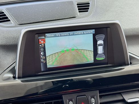 Used 2017 BMW X1 xDrive28i image 3