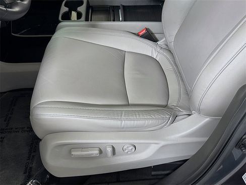 Used 2023 Honda Odyssey EX-L image 18