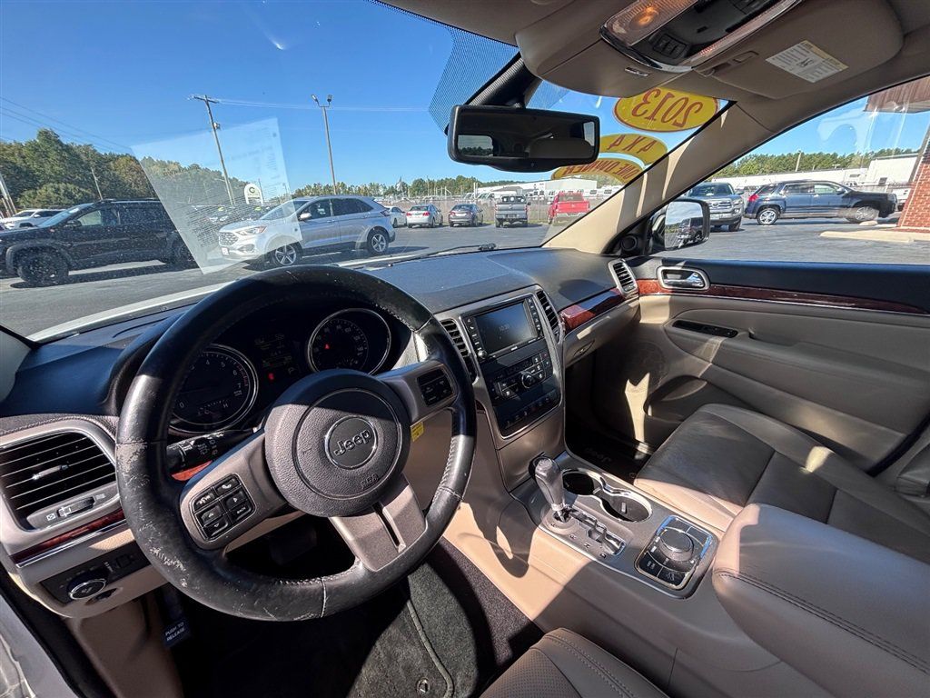 Used 2013 Jeep Grand Cherokee Limited w/ Luxury Group II AWD/4WD image 11