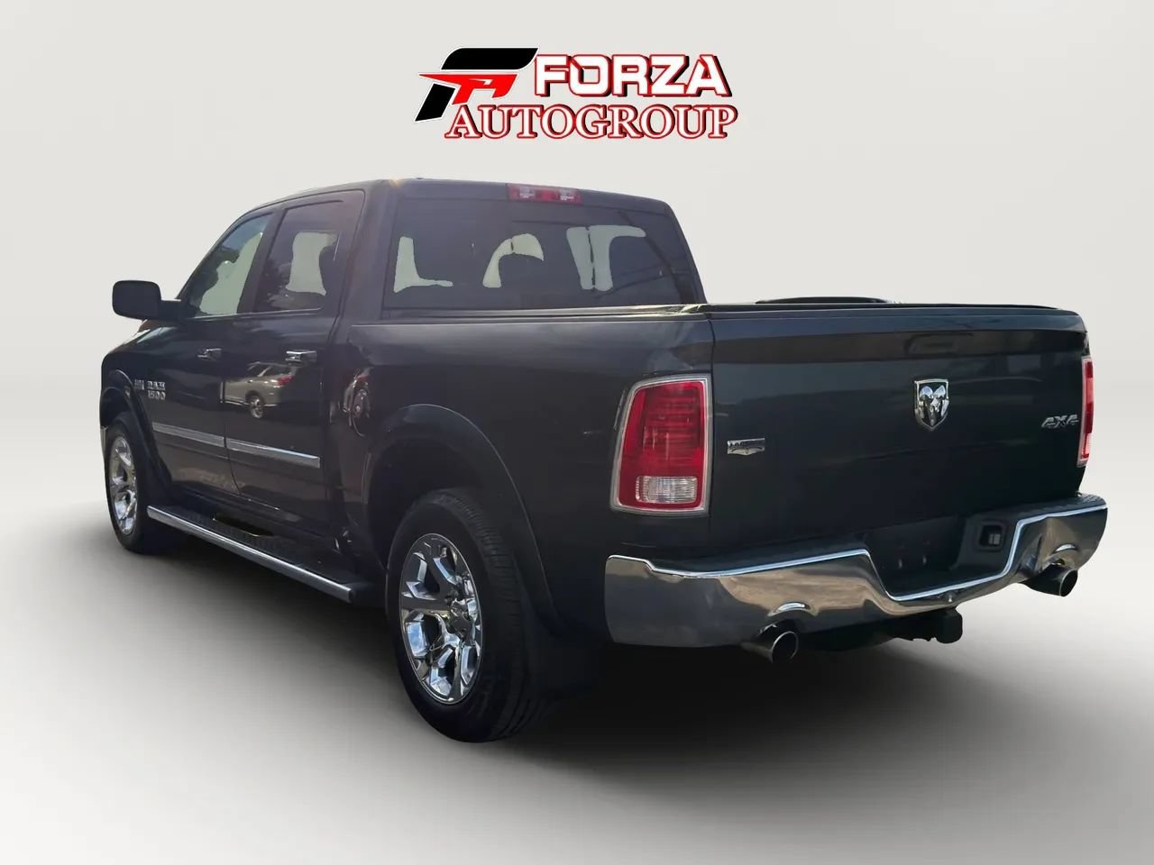 Used 2016 RAM 1500 Laramie w/ Convenience Group AWD/4WD image 6