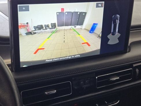 Used 2023 Lincoln Nautilus AWD w/ Premium Package image 25