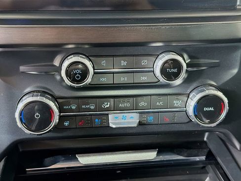 Certified 2023 Ford F250 Lariat w/ Lariat Ultimate Package AWD/4WD image 40