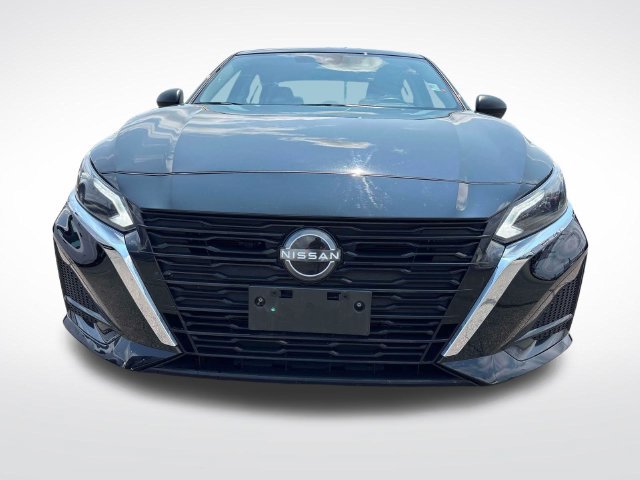 Used 2024 Nissan Altima 2.5 SV FWD image 8