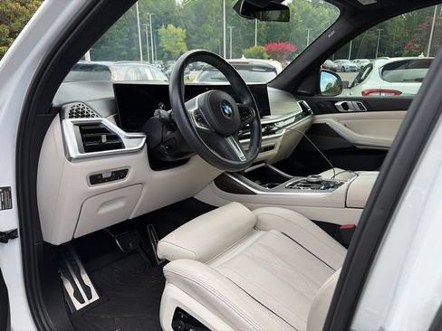 Used 2023 BMW X7 xDrive40i w/ Executive Package AWD/4WD image 5