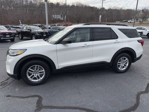 New 2026 Ford Explorer Active w/ Active Comfort Package image 24
