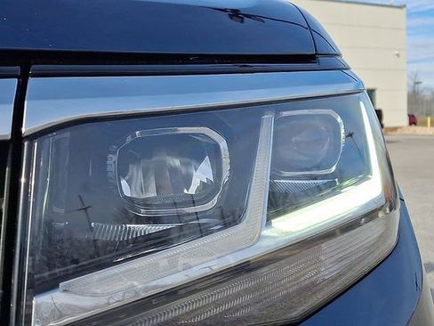 Used 2022 Volkswagen Atlas Cross Sport SE AWD/4WD image 12