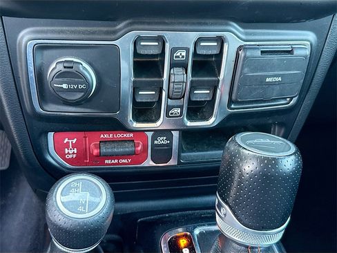 Used 2021 Jeep Gladiator Mojave image 18