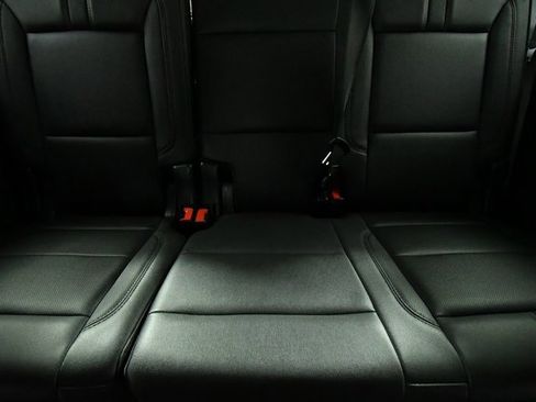 Used 2023 Chevrolet Suburban RST w/ Luxury Package image 24