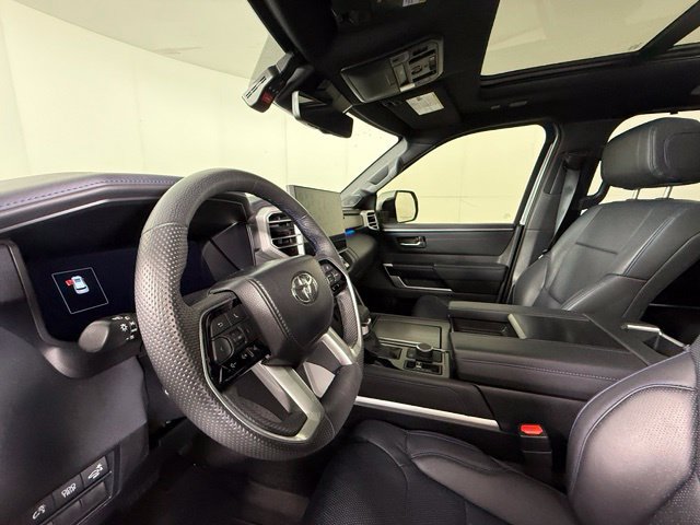 Used 2024 Toyota Sequoia Platinum AWD/4WD image 17