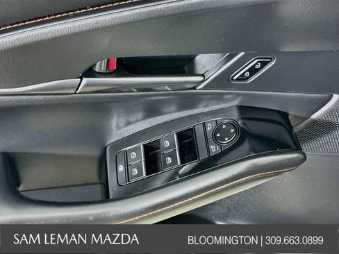 Used 2024 MAZDA CX-30 Carbon AWD/4WD image 17