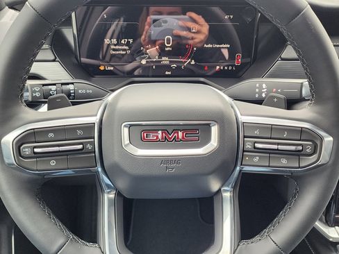 New 2026 GMC Acadia Elevation image 19