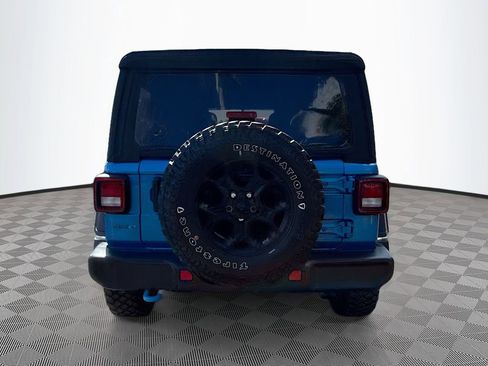 Used 2023 Jeep Wrangler Unlimited w/ Cold Weather Group image 7