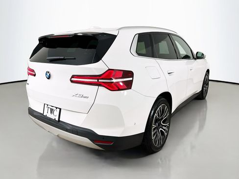 Used 2025 BMW X3 xDrive30i w/ Premium Package AWD/4WD image 5