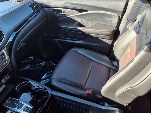 Certified 2021 Honda Ridgeline Black Edition image 17
