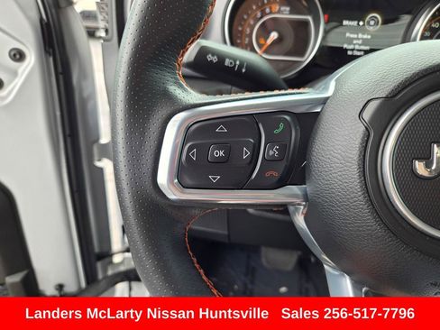 Used 2023 Jeep Gladiator Mojave w/ LED Lighting Group AWD/4WD image 20