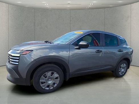 Used 2026 Nissan Kicks S w/ Charging Package FWD image 1