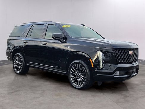 Used 2025 Cadillac Escalade Sport Platinum w/ LPO, Floor Liner Package image 3