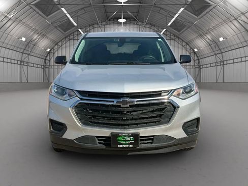 Used 2018 Chevrolet Traverse LS image 2