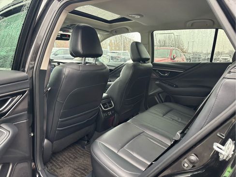 Used 2023 Subaru Outback Limited image 5